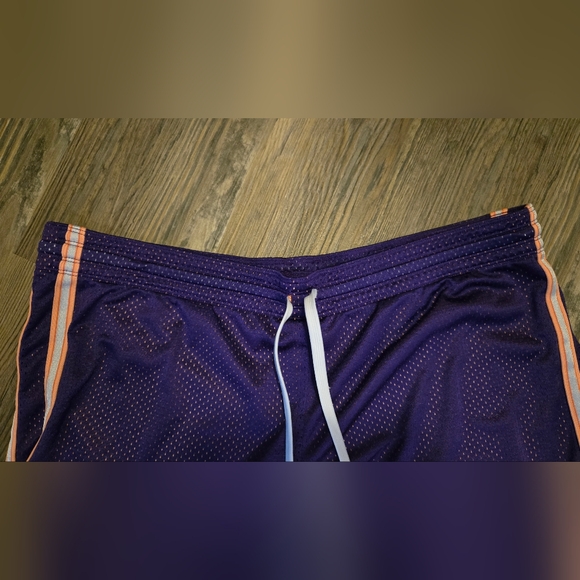 Nike, Women's size Large, Shorts, Athletic, Mesh, Purple, Yellow, Perfect Shape - Picture 4 of 8